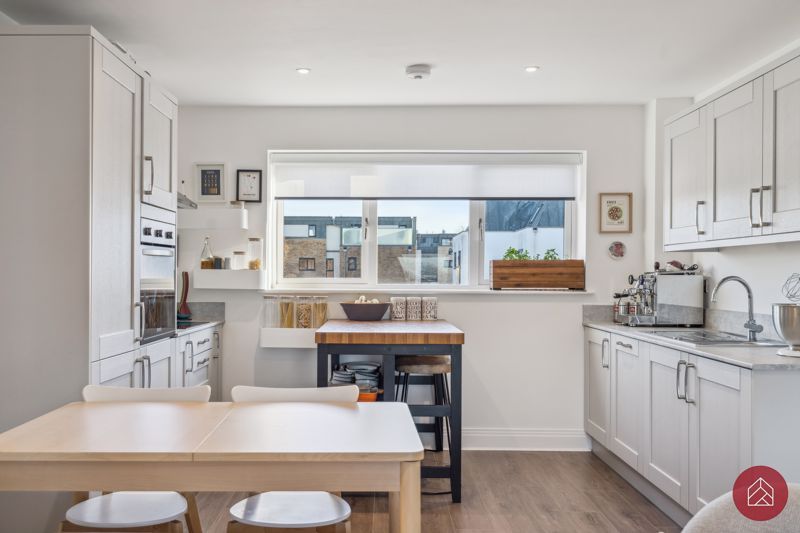 Property photo 3 of 20 Kitchen/Dining Room
