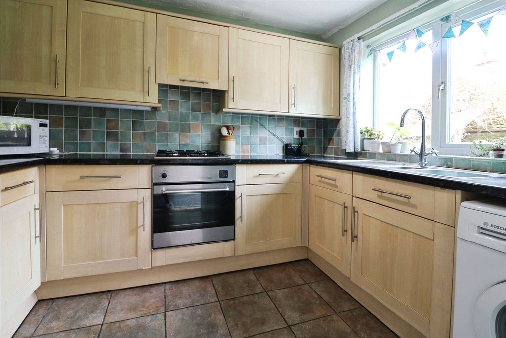 Property photo 2 of 24 Picture No. 09