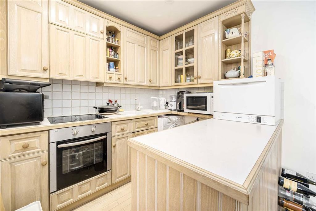 Property photo 3 of 5