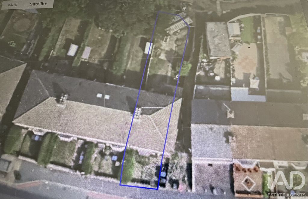 Property photo 2 of 21