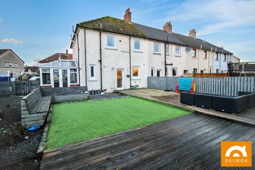 Property photo 3 of 23