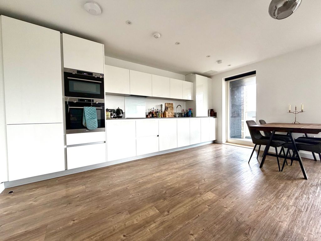 Property photo 2 of 10 View