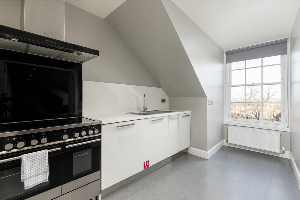 Additional image 8 of 2 bed flat for saleQueen Street, Edinburgh EH2
