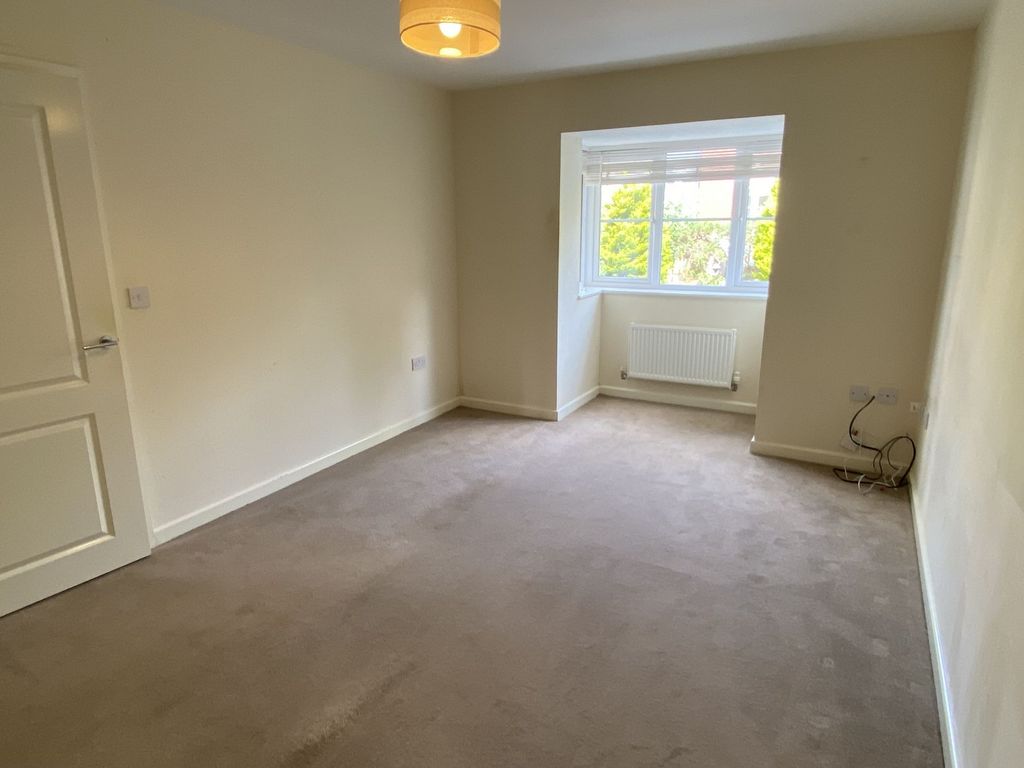 Property photo 3 of 13 Photo 3