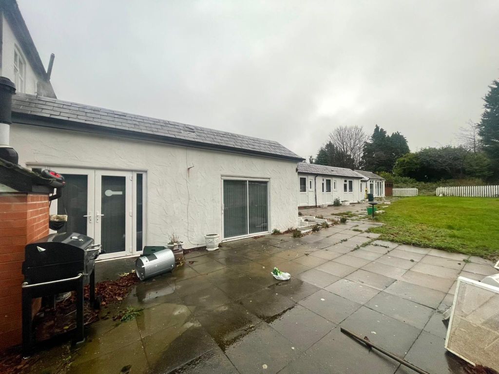 Property photo 2 of 61