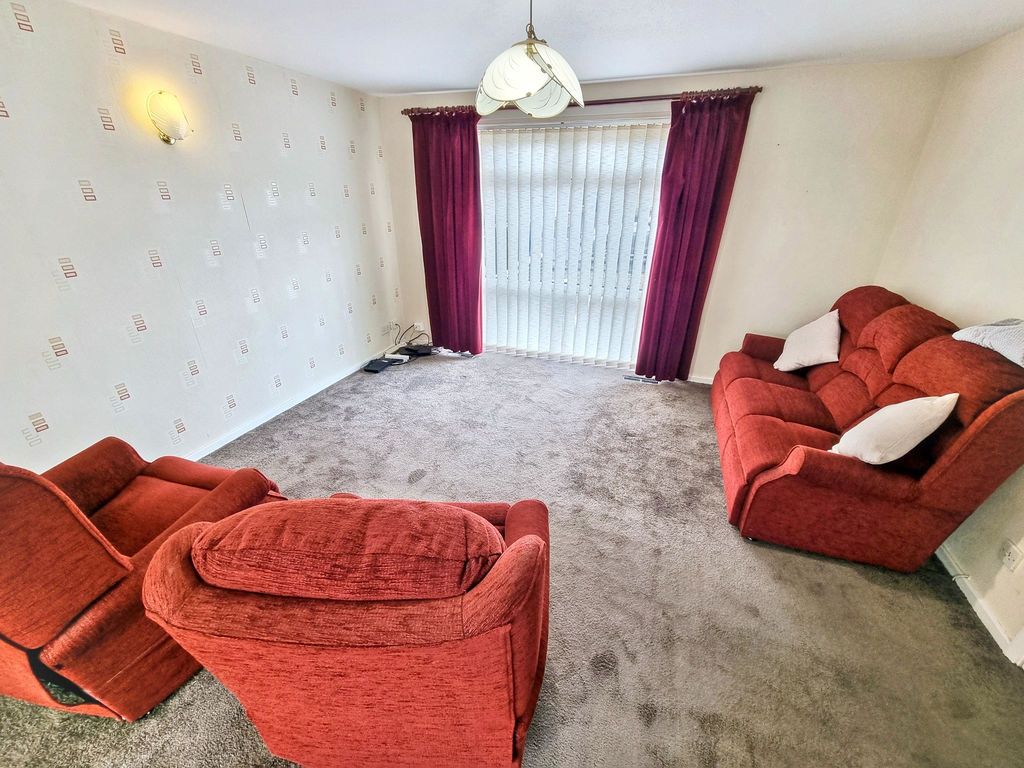 Property photo 3 of 11 Photo 7