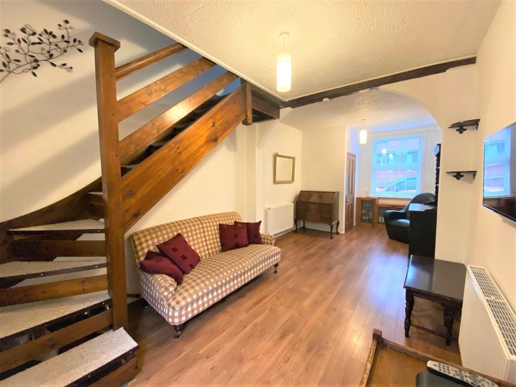 Property photo 1 of 11 Image