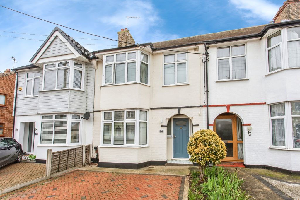 Property photo 2 of 20 Front