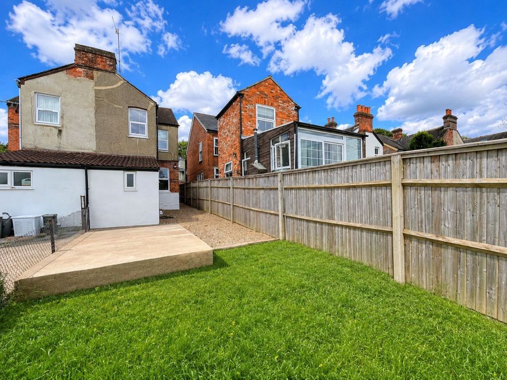 Property photo 2 of 8