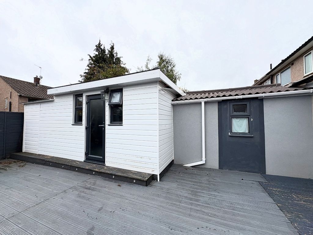 Property photo 1 of 5 3674890