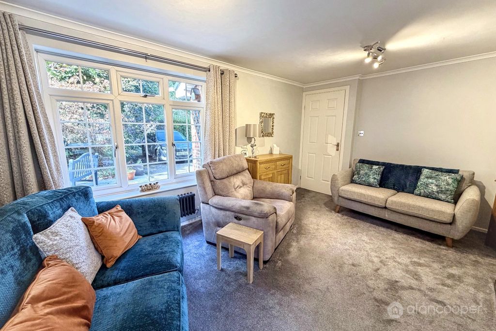 Property photo 3 of 24 5516527