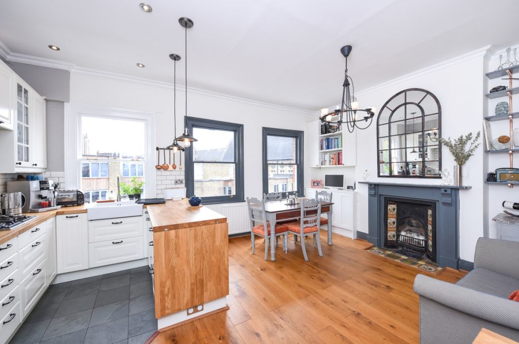 Property photo 1 of 6 302232 (7)