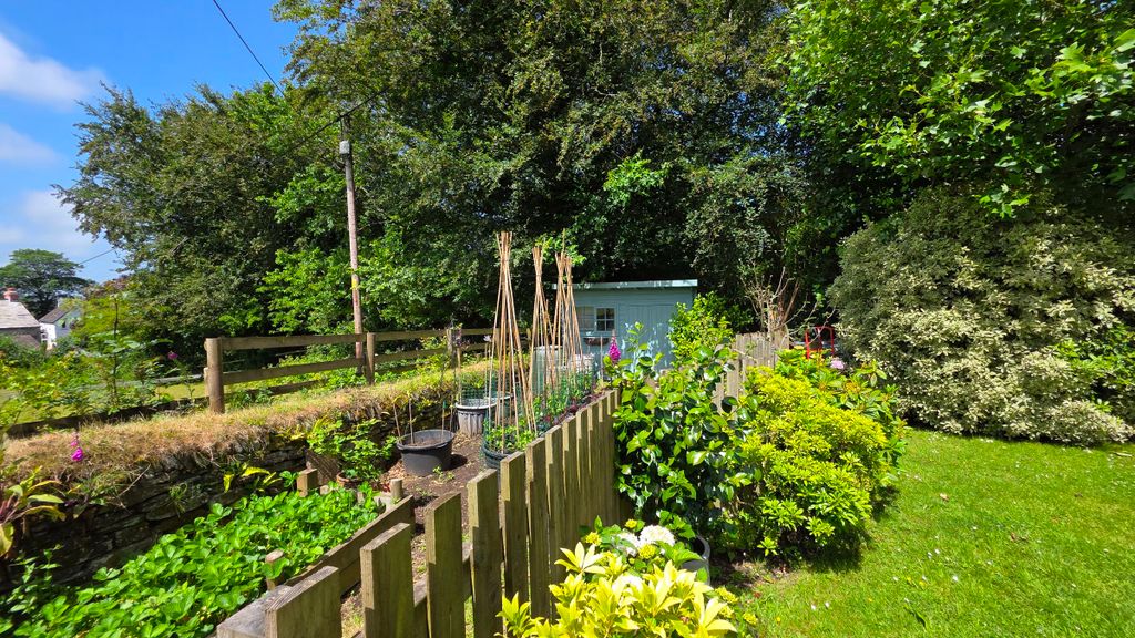 Property photo 3 of 32