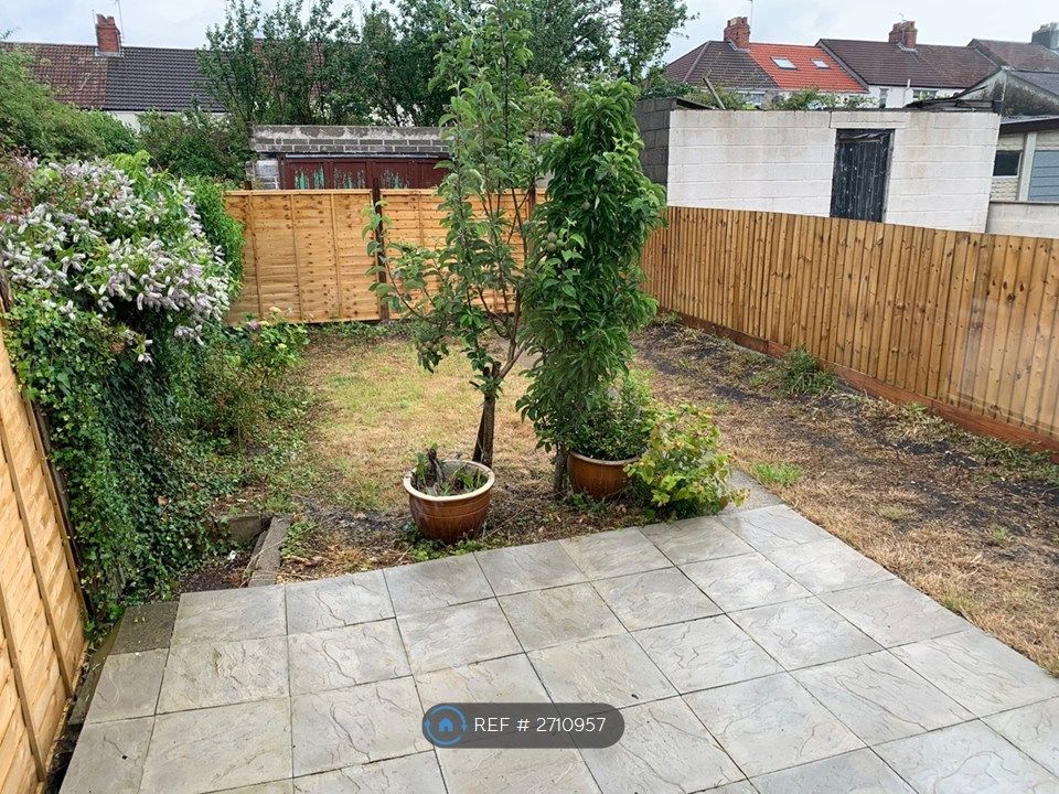 Property photo 2 of 9