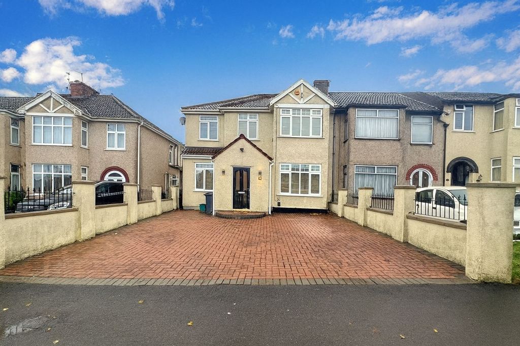 Property photo 1 of 22