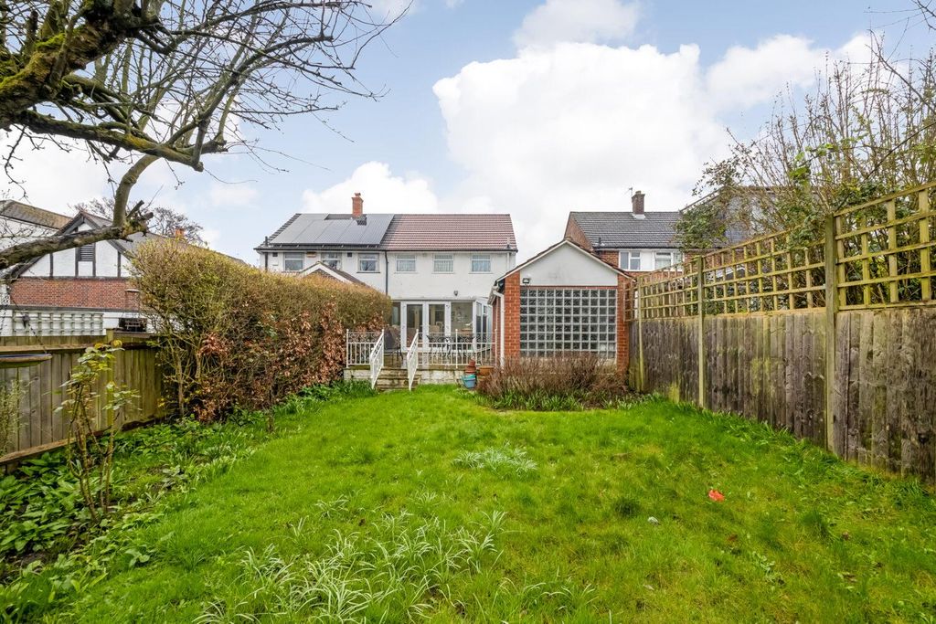 Property photo 2 of 13 Img_6024-1500x1000.Jpg