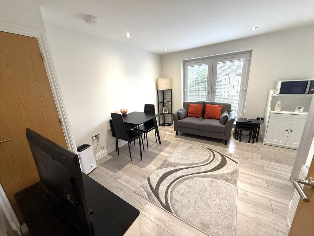 Property photo 3 of 10 Picture No. 03