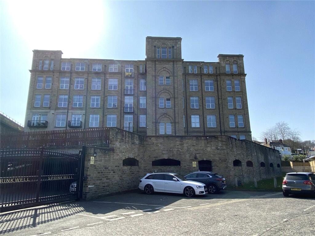 Property photo 1 of 10