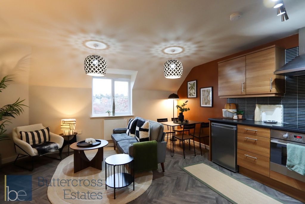 Property photo 1 of 11 Living Room And Kitchen Diner