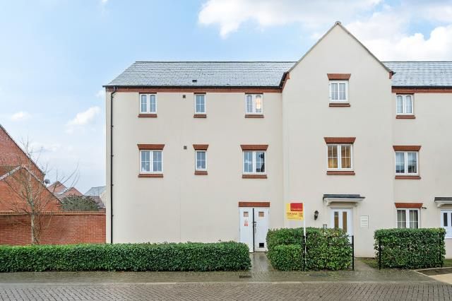 Property photo 1 of 18 External View
