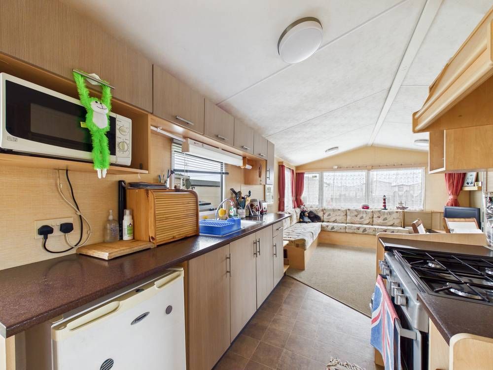 Property photo 3 of 10 Giraffe360-Still012
