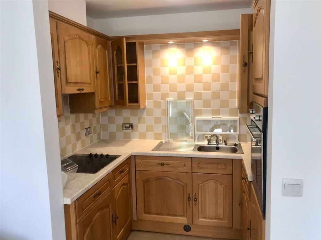 Property photo 2 of 11 Picture No. 26