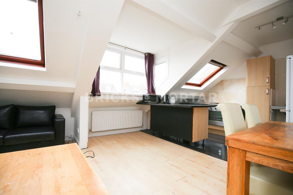 Property photo 2 of 5 2.Jpg