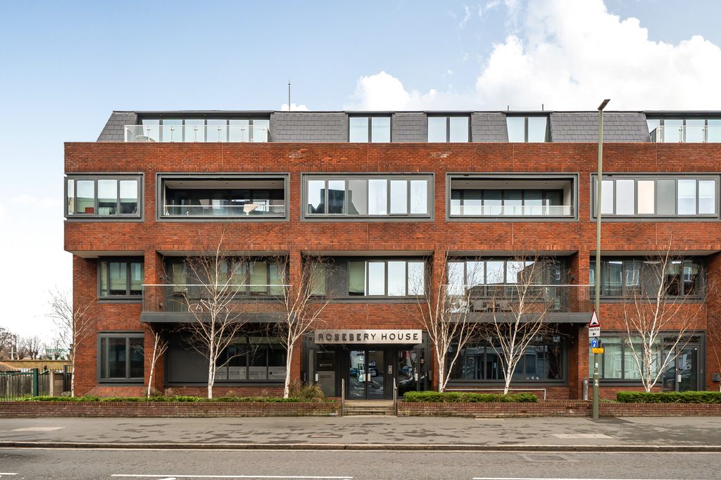 Additional image 12 of 3 bed penthouse for saleEast Street, Epsom KT17