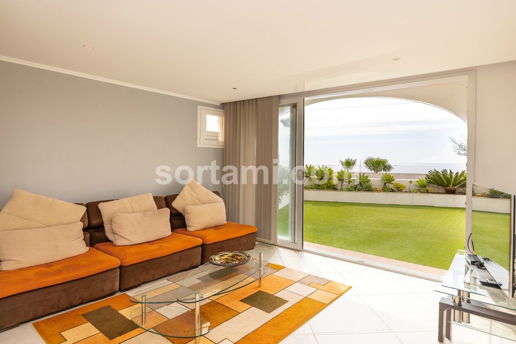 Property photo 2 of 33