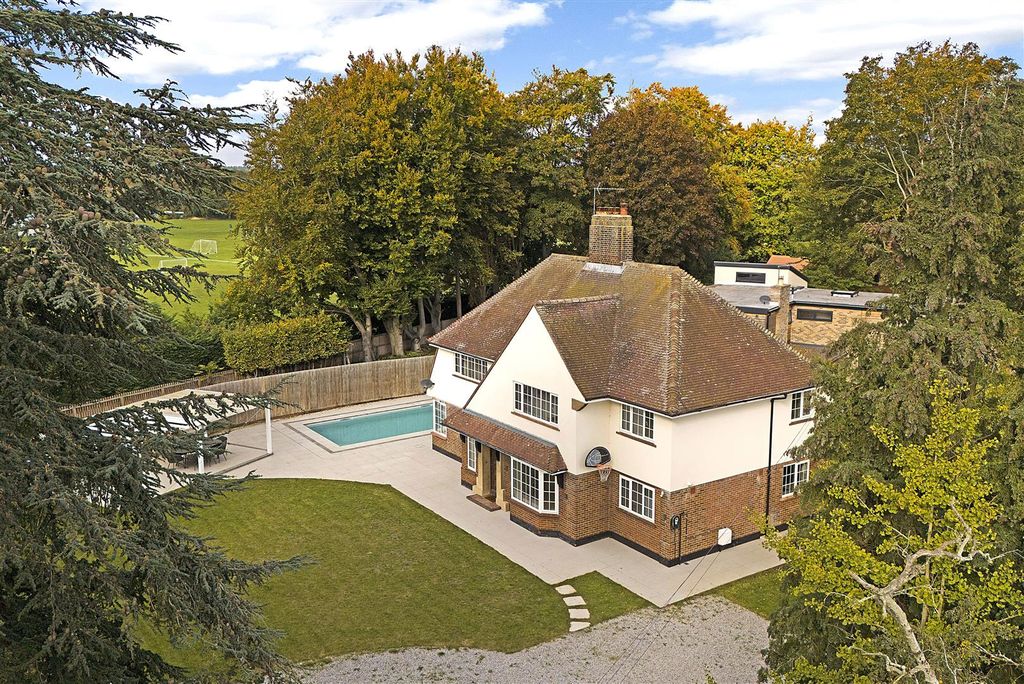 Property photo 1 of 29 Braehead Aerial Ph01.Jpg