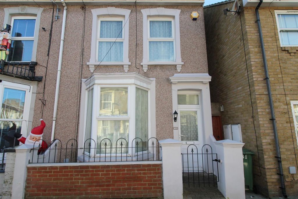 Property photo 1 of 1 33Win.Jpg