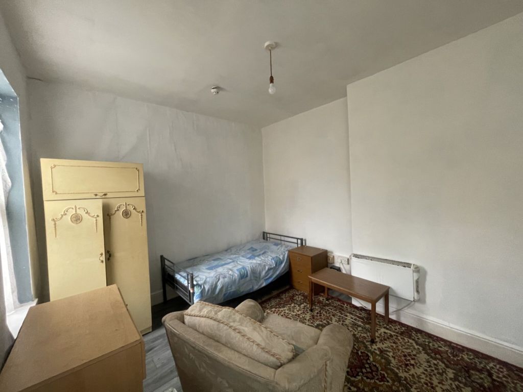 Property photo 3 of 7