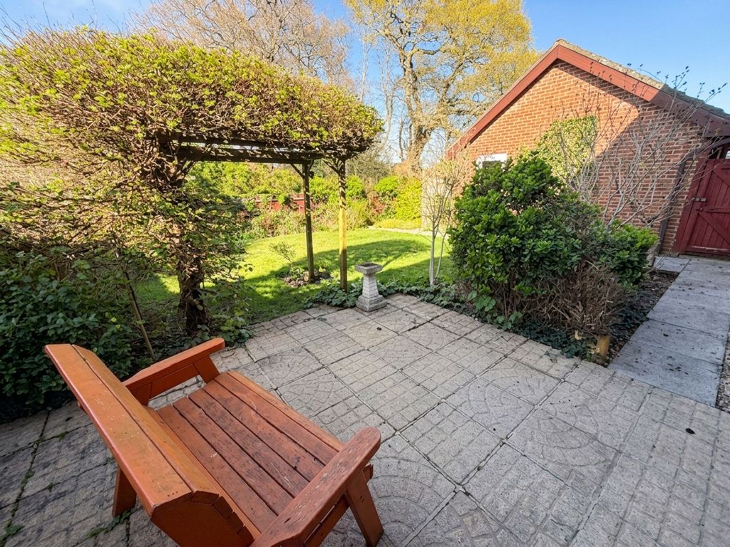 Property photo 3 of 20