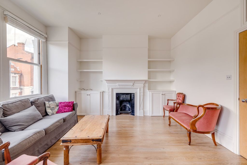 Property photo 2 of 6