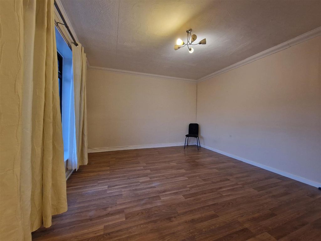 Property photo 3 of 10 20250107_161500.Jpg