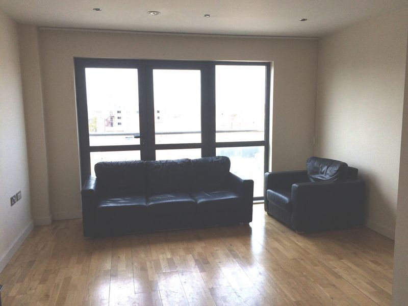 Property photo 2 of 4 Living Room