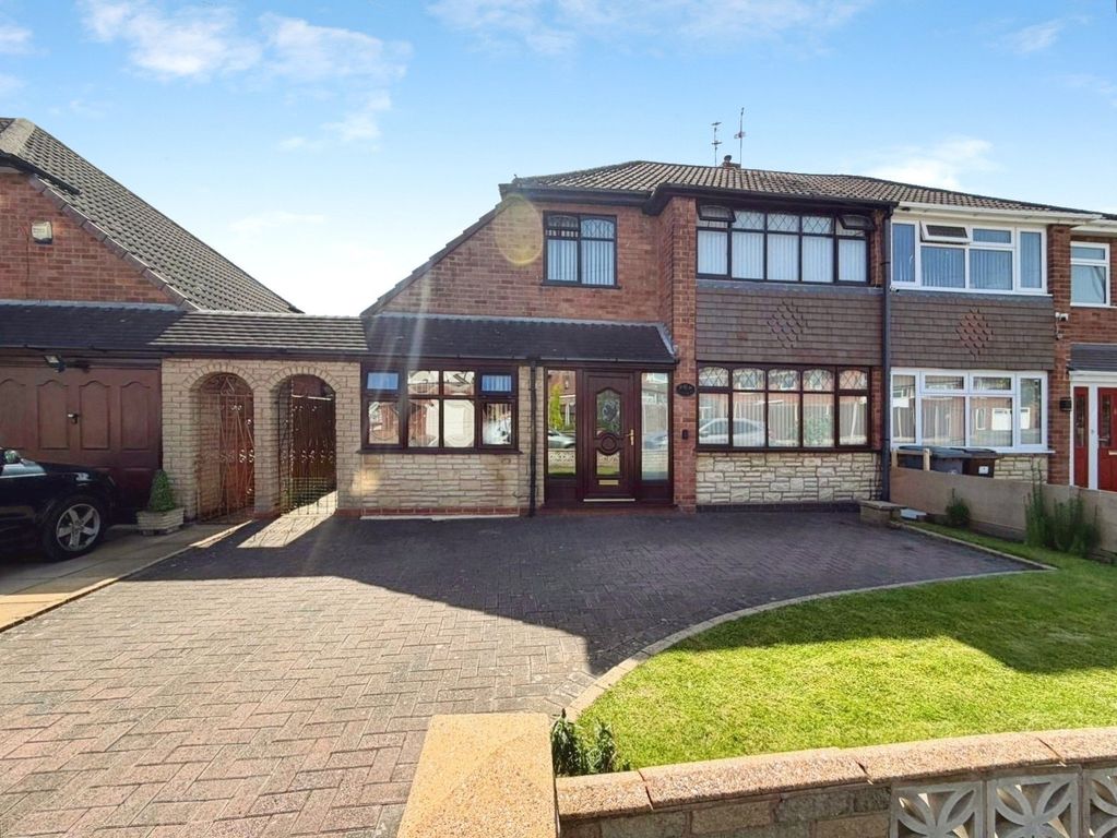 Property photo 1 of 10 Front
