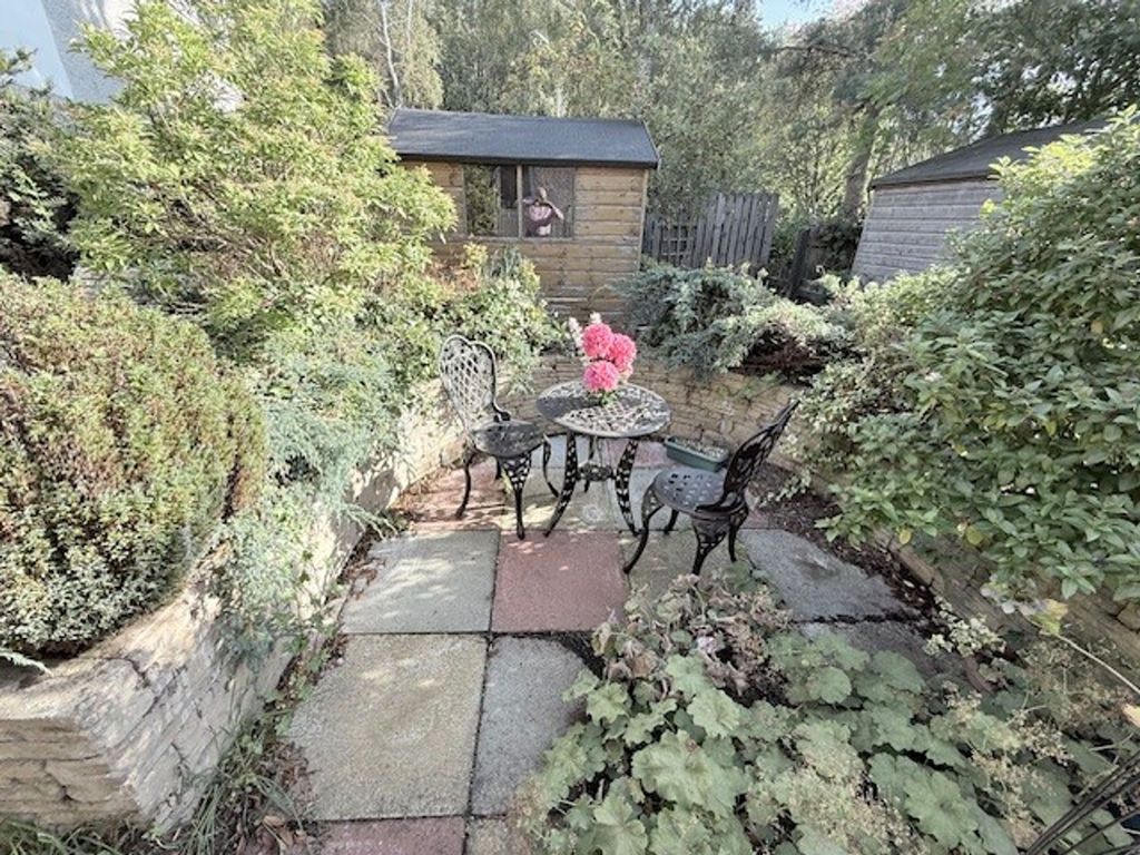 Property photo 2 of 20