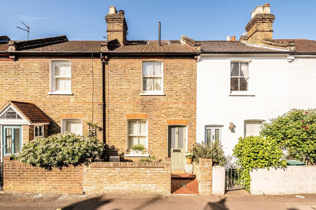 Property photo 1 of 7