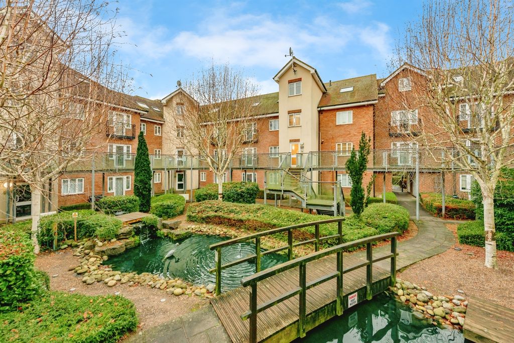 Property photo 2 of 13