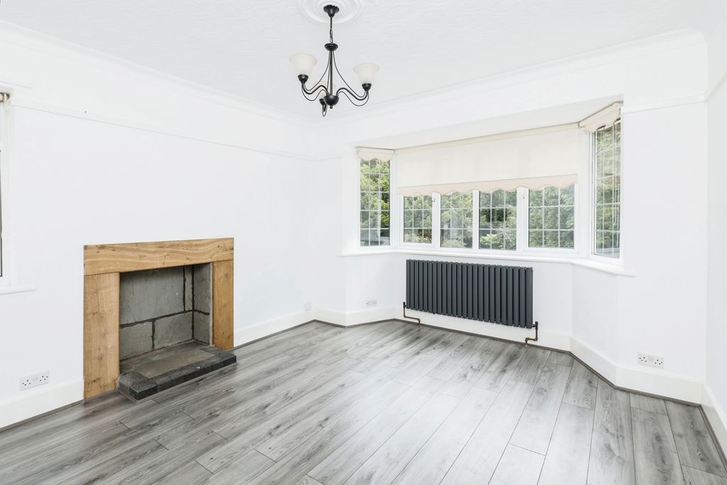 Property photo 3 of 16 Photography