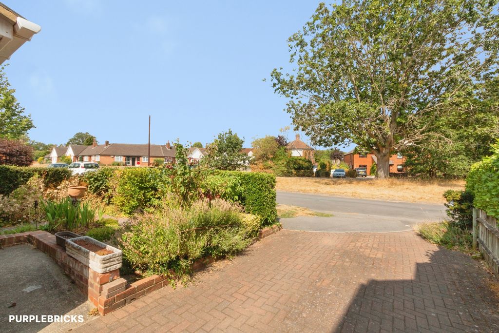 Property photo 3 of 29