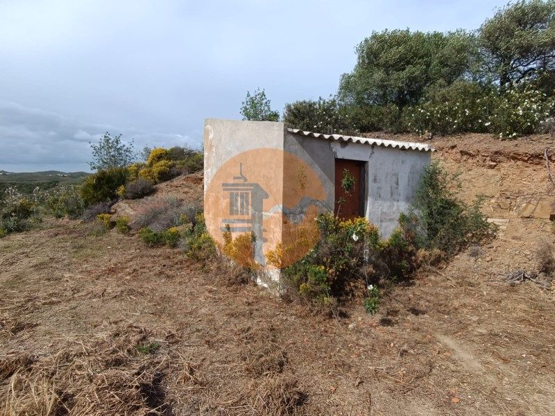 Property photo 1 of 31