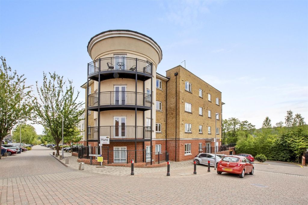 Property photo 1 of 15 Tadros Court-15.Jpg
