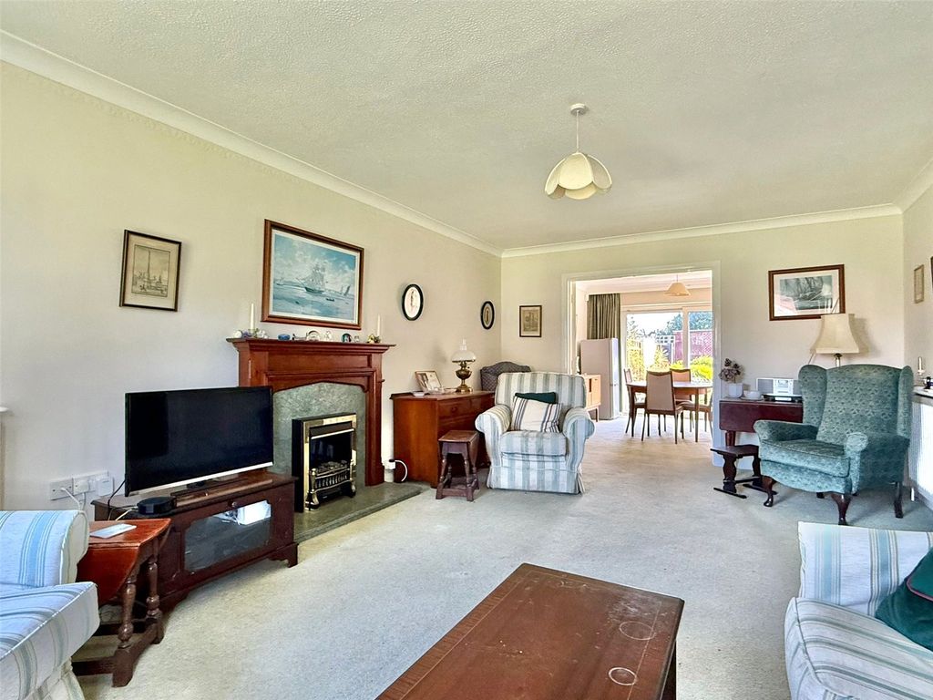 Property photo 3 of 17 Picture No. 01