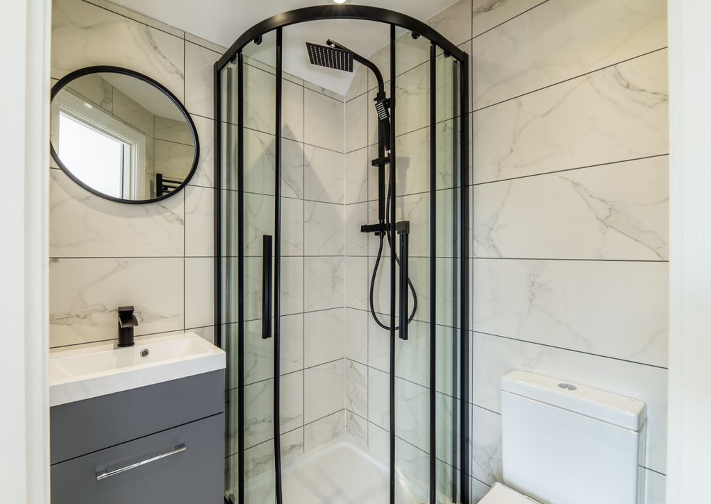 Property photo 3 of 10 Canning Place B304-003