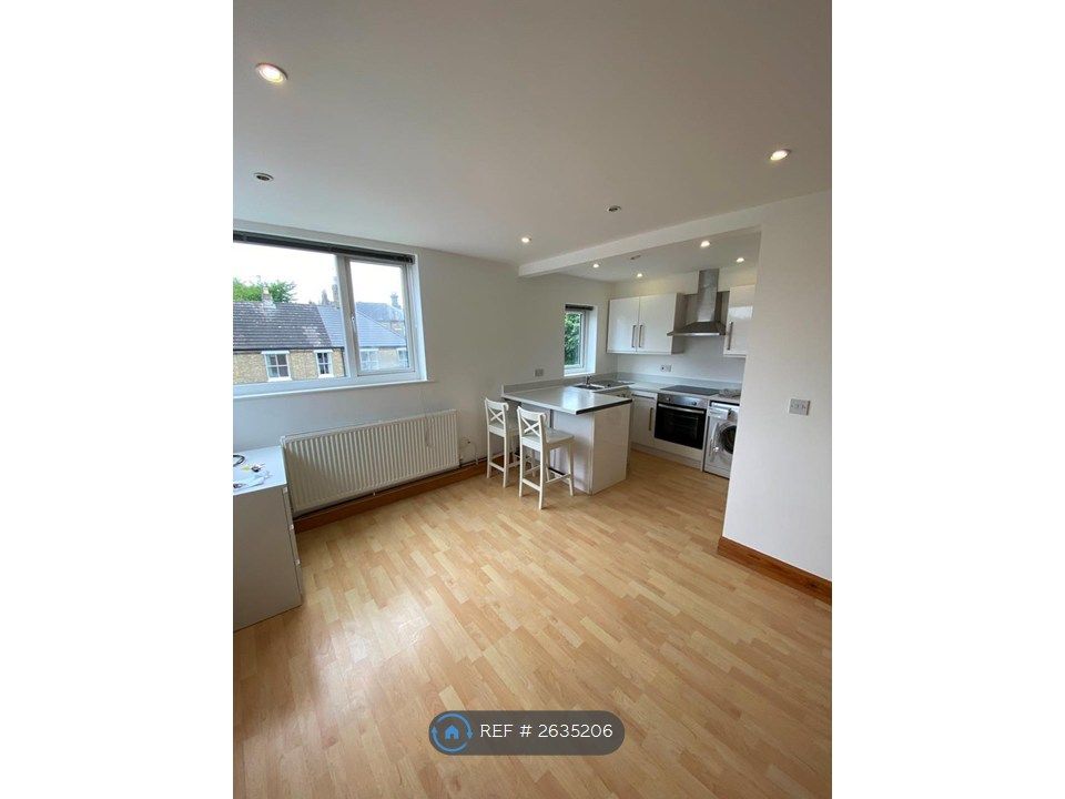 Property photo 2 of 13