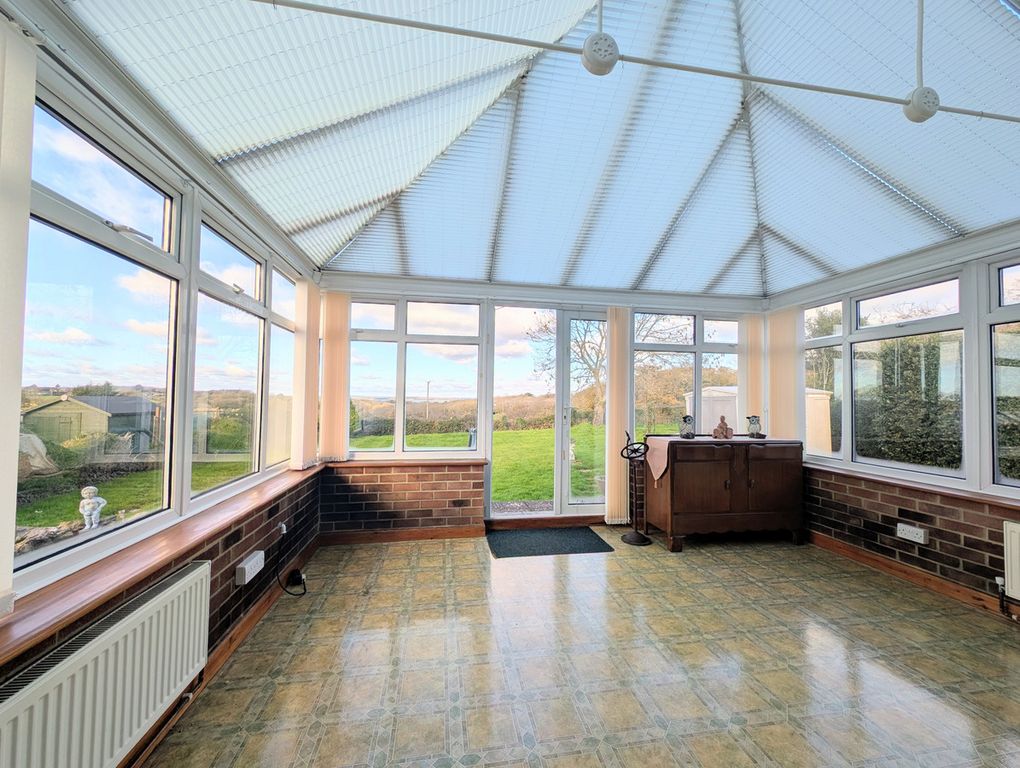 Property photo 3 of 32