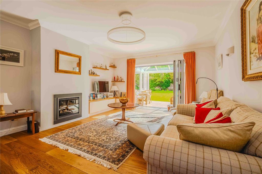 Property photo 3 of 25 Picture No. 06