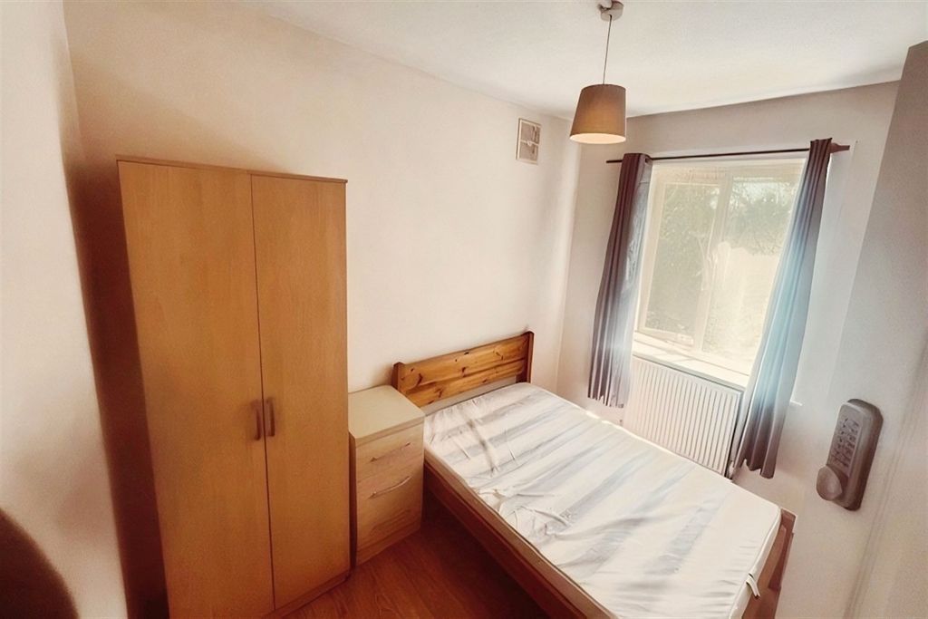 Property photo 3 of 6 (Email)